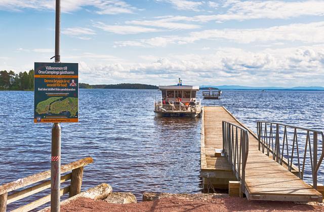 Färja i Orsasjön Färja i Orsasjön